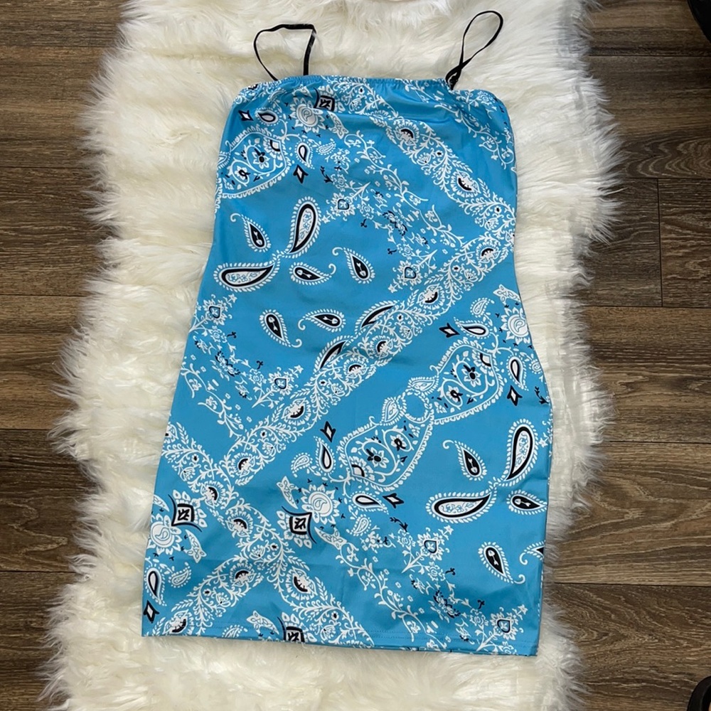 Blue dress